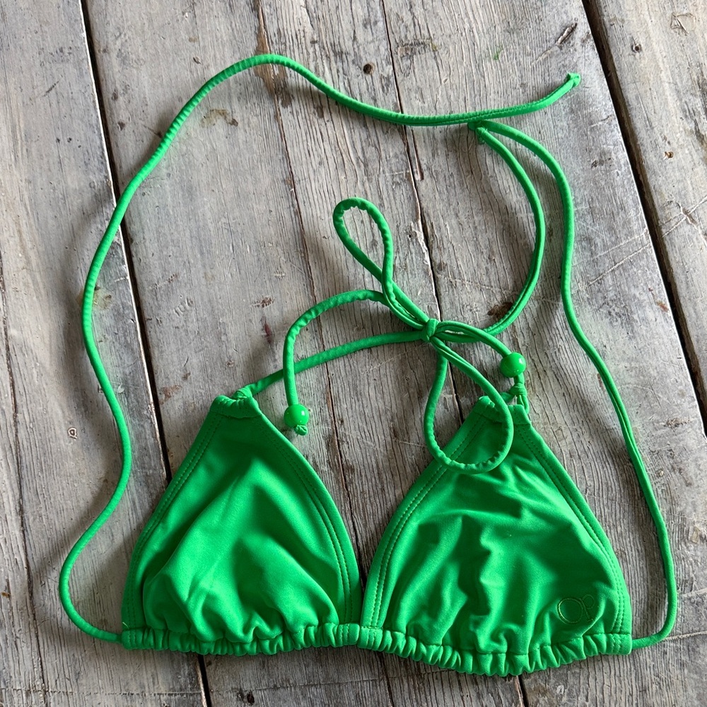 OP Green Bikini Top no bottom no pads. But the top still great.